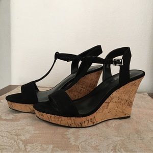 Charles David suede t-strap sandals
